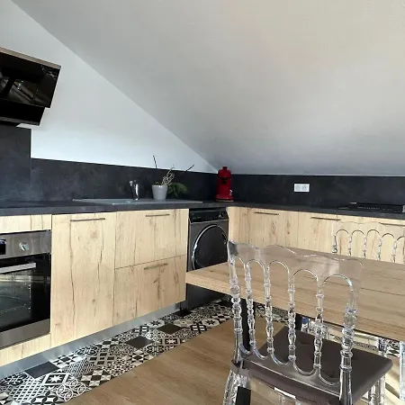 Lumineux Avec Balcon A Socoa, Proche Plage - Fr-1-239-865